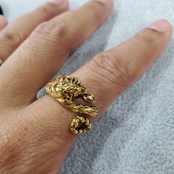 Wild Elegance Gold Tiger Ring - Picture 3 of 6